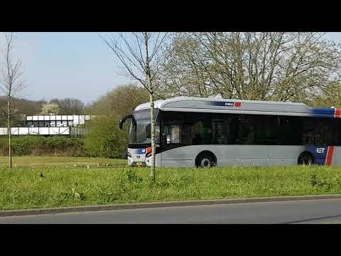RET VDL Hybride op buslijn 144 richting Zuidplein bij de kreekhuizenlaan