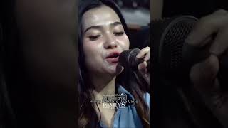 Download lagu Anie Anjanie - Hidup Diantara Dua Cinta (Familys Group) #dangdut #familysgroup #anieanjanie mp3