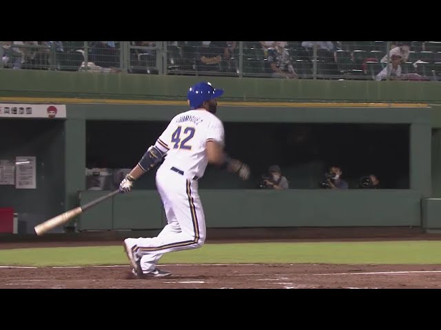 【4回裏】バファローズ・ロドリゲス レフトへのタイムリーヒットで反撃開始!! 2020/9/17 B-E