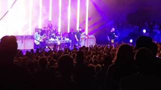 Happiness by the kilowatt. Alexisonfire brisbane 2017