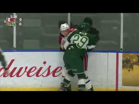 Jaret Anderson-Dolan vs Wyatte Wylie