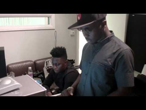 Making a beat with Killbeatz & Rymez (HD).