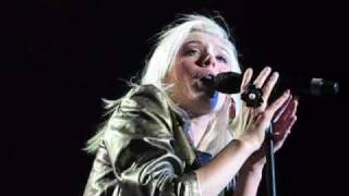 S.O.S Krystal Meyers ( Live )