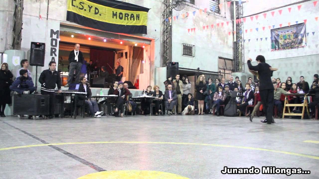 FEDERICO NAVEIRA Y SABRINA MASSO en La Milonga del Moran (Mayo 2012) 02