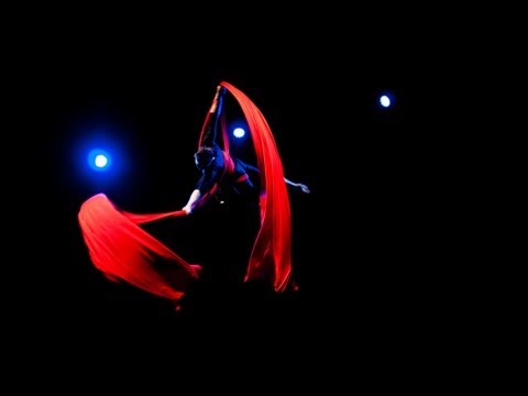 Mimello Aerial Silk Act - Aerial Tissu Performance