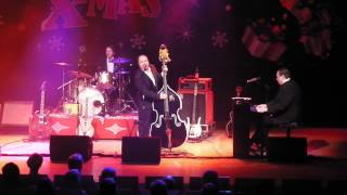 Santa's gonna rock tonight - Refreshments