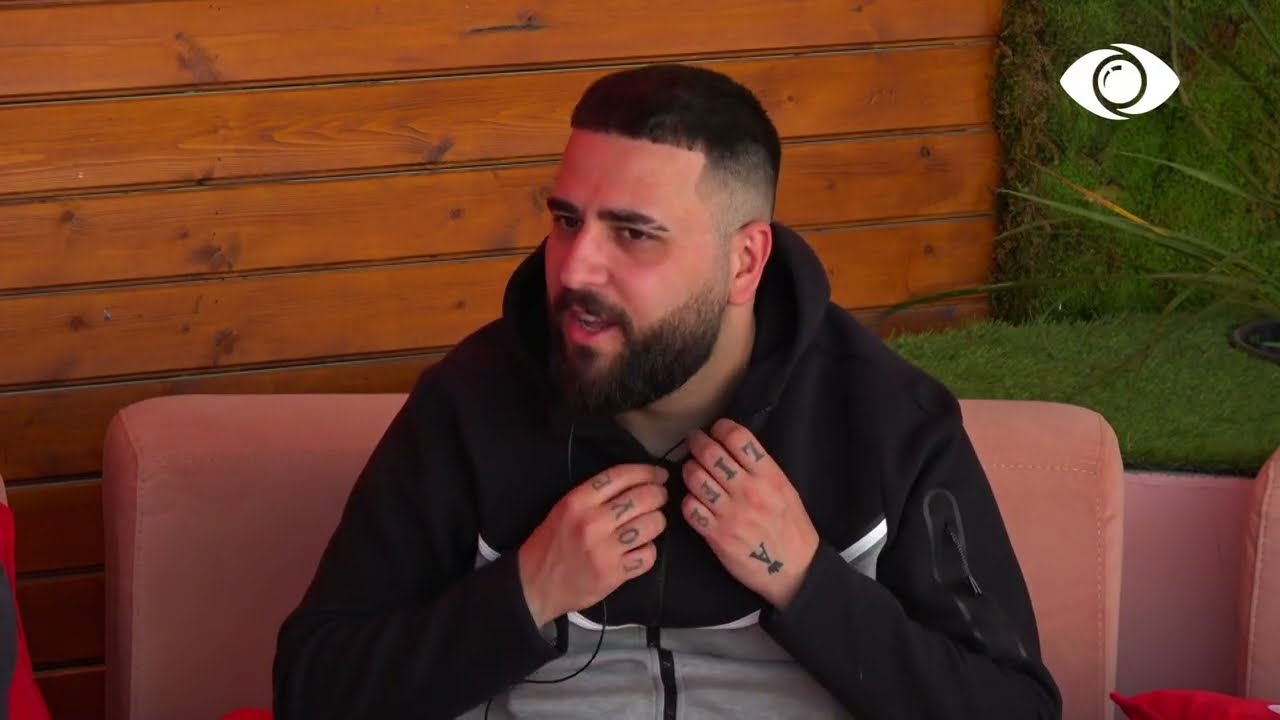 Mëngjesi i Lorencit dhe Elvisit nën ritmin e muzikës