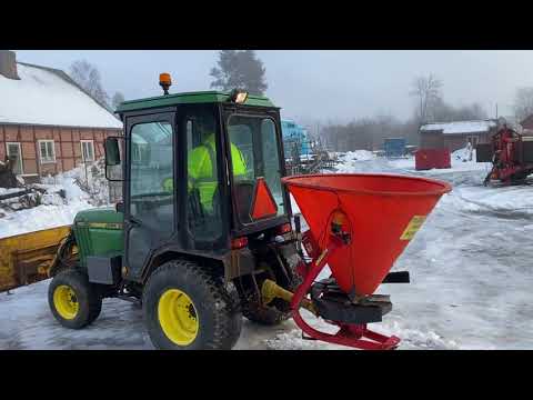 John Deere 855 4WD kompakttraktor