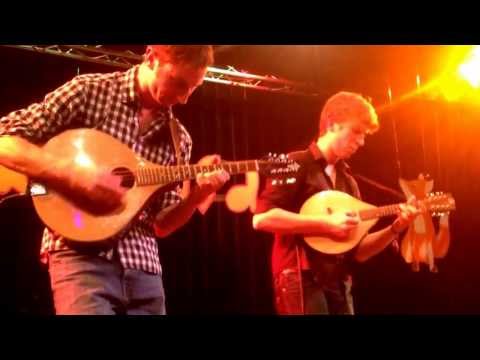 Snaarmaarwaar - ... (Wals in 8) (Live@Cadansa2013)