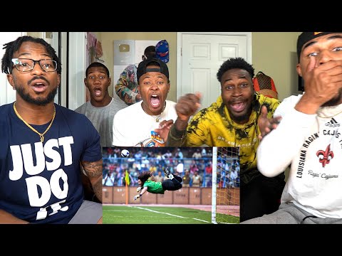 Legendary Goalkeeper Saves in Football !