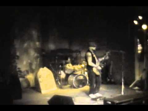 SKULLRZ' BANE LEATHER LIVE AT THE COMPOUND V 0.1