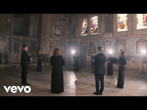 Stile Antico - Des Prez: Ave Maria, Virgo Serena