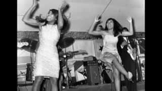 Son Seals ~ ''Dear Son''(Modern Electric Acoustic Chicago Blues 2000)