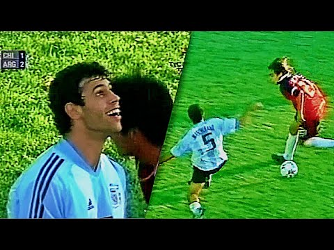 El Mago Valdivia Pegándole un Baile a Javier Mascherano (Relatos Argentinos 25/01/2004)