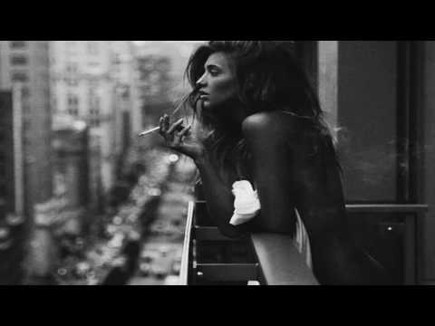 Oscar and The Wolf feat. Tsar B - Back to Black