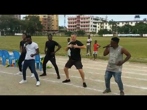 Mzungu Amekubali Amamadodo Wimbo Wa Dazlah Kiduche