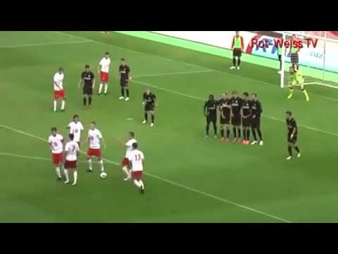 The most cunning free-kick in history. Самый хитрый штрафной удар в истории!