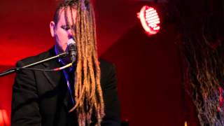 Duke Special &quot; Wake up Scarlett&quot; live in Kennys, Lahinch