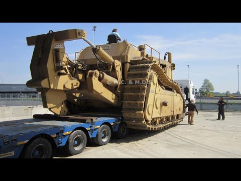 5 Extreme Dangerous Idiots Biggest Bulldozer Operator Skill. Fastest Climbing Heavy Bulldozer