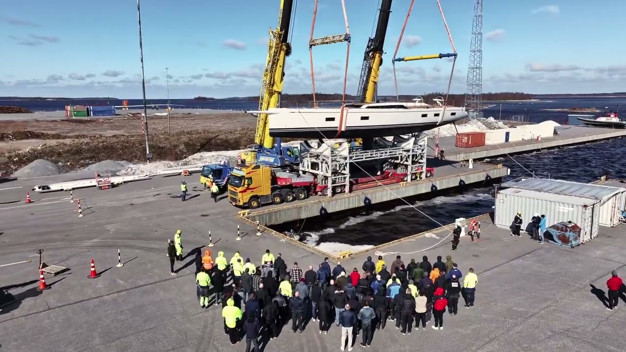 The Launch of the Swan 88