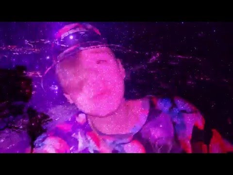 Video thumbnail for A Mollywood Suicide