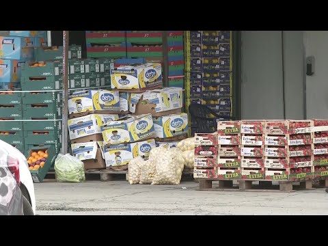 Пазарната инспекција во акција на кванташки, се контролираат трговците со овошје и зеленчук