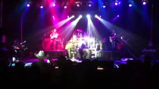 Travis Tritt Can I Trust You With My Heart Live