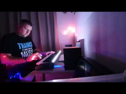 Yoshi & Razner And BIXX - Victoria / liveplay cover /