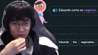 SHRIMP FAZENDO DUOLINGO PRA APRENDER PORTUGUÊS DURANTE A FILA 🥹