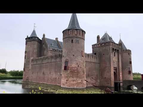 Seeing Muiden Castle 🏰 in the Netherlands 🇳🇱