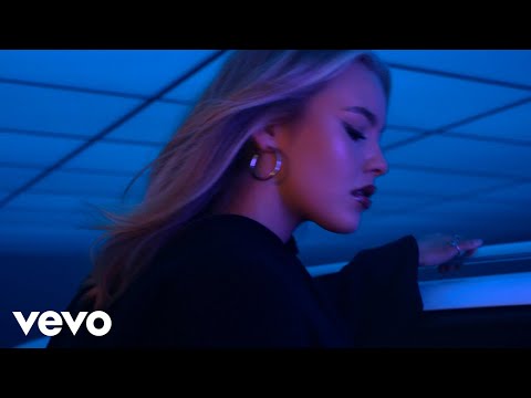 Anna Duboc - 80 in a Flood Rain