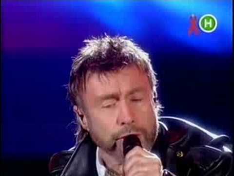 Queen + Paul Rodgers - [Live in Kharkov 2008] Show must go on