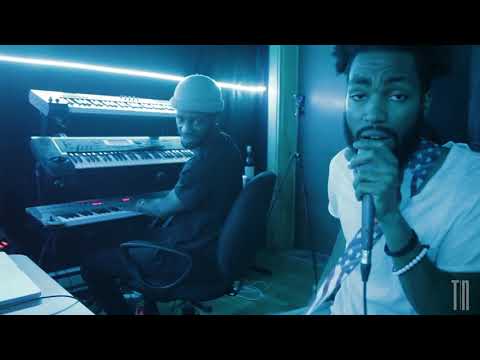 Freakeyz live studio session