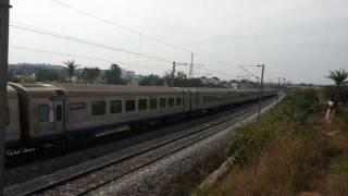 preview picture of video 'MAS MYS Chennai Mysore Shatabdi led by WDP4B Engine'