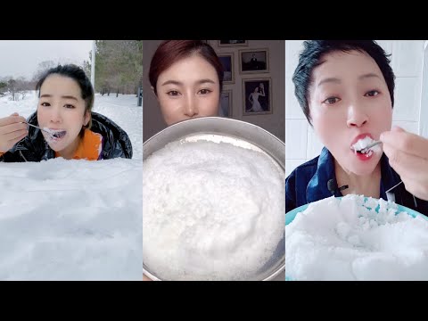 【ASMR】WHITE FLUFFY SNOW EATING ASMR SOFT CRUNCHES ❄️POWDERY ICE CRUNCHY SOUND SATISFYING MUKBANG