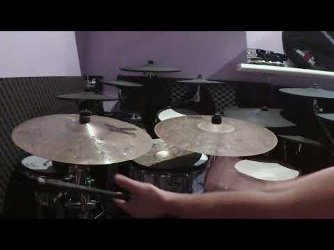 Diril Primitive VS Zildjian K Custom Dry 18" crash cymbals comparison