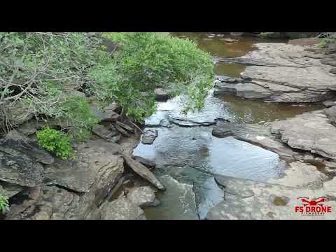 CACHOEIRA DA ROÇA VELHA LOCALIZADA NO MUNICÍPIO DE NOVO SANTO ANTÔNIO PIAUÍ 