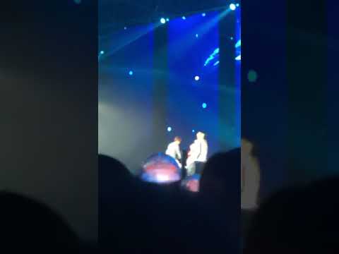 180921 세븐틴 SEVENTEEN IDEAL CUT in Singapore [Fancam] Swimming Fool