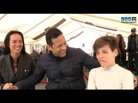 Familien Watt er bidt af biler