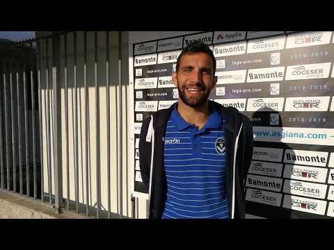 FABIO PERNA attaccante e primo marcatore GIANA ERMINIO dopo la prima vittoria stagionale con la Samb