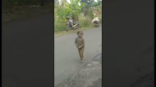 Download lagu BOCIL nya kasian tapi NGAKAK liatnya🤣🥲#bocil #lumpur mp3