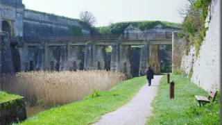 preview picture of video 'Le Château dOléron -17-.wmv'
