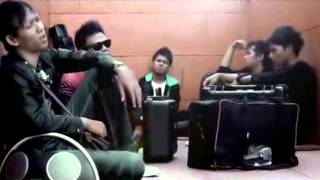 Download lagu Dadali - Cinta Bersemi Kembali (HD) - mp3