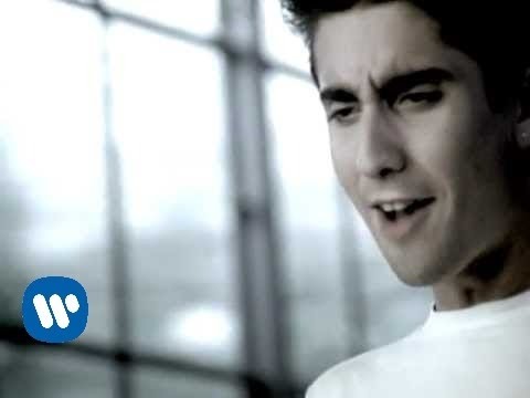 download lagu mp3 mp4 Vuela Alto Mientras Puedas Alex Ubago, download lagu Vuela Alto Mientras Puedas Alex Ubago gratis, unduh video klip Vuela Alto Mientras Puedas Alex Ubago