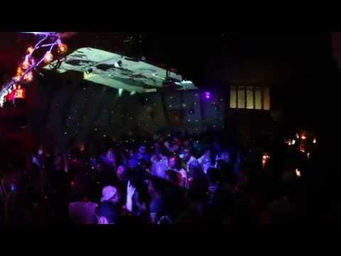 2016-08-20 Non-stop K-Pop @ Balliceaux (BTS - Fire)