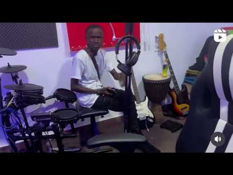 Fula Gangstar Ft. Miss Jobizz - Studio Time Cooking