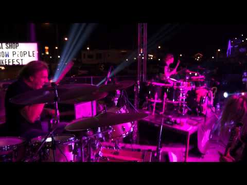 Troy Lucketta Rocking w/ April Samuels & Metal Shop Dallas - Led Zeppelin 