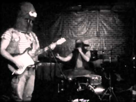 Thee Cormans live at Mr T's Bowl