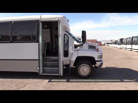 2008 Champion Challenger 25 Passenger Shuttle Bus S15100