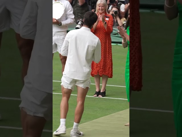 Vídeo relacionado con haobook Trofeo del Campeonato de 1:1 Tenis Grand Slam Torneo Campeón Trofeos Tenis Deportes Recuerdo Regalo Casa Club Decoración del Hogar Coleccionables Adornos de exhibición